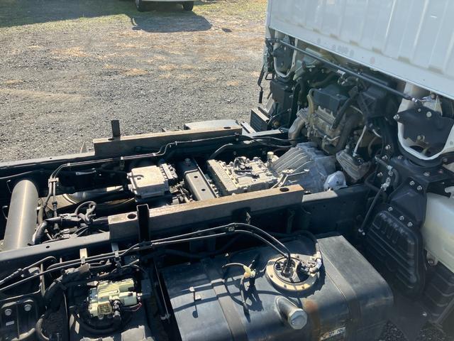 キャンター 　積載２トン　全低床強化ダンプ　６ＡＴデュオニック２．０　荷台塗装仕上げ済み　ダンプピン＆コボレーン　荷台Ｌ字アングル補強済み（29枚目）