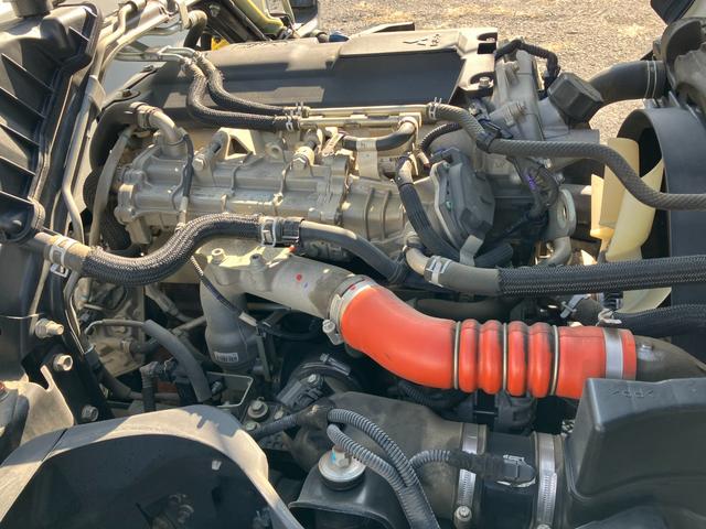 キャンター 　積載２トン　全低床強化ダンプ　６ＡＴデュオニック２．０　荷台塗装仕上げ済み　ダンプピン＆コボレーン　荷台Ｌ字アングル補強済み（45枚目）