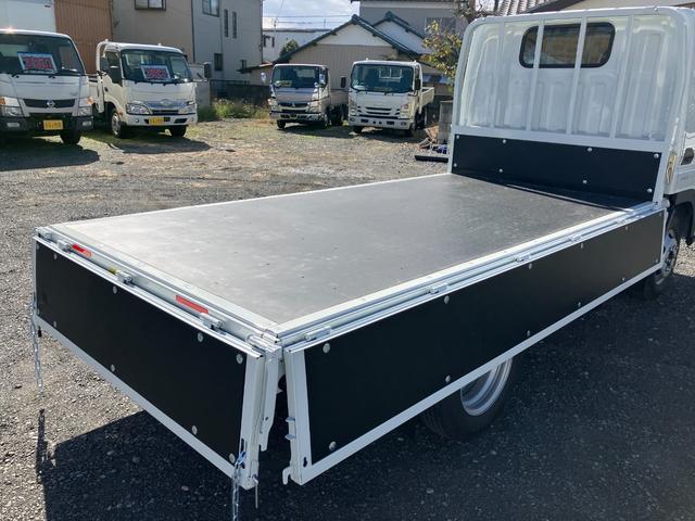 キャンター ロング全低床 積載1.5トン 6ATデュオニック2.0 登録済み未使用車 純正バックカメラ フル液晶メーター 衝突被害軽減ブレーキ スマートキー(22枚目)