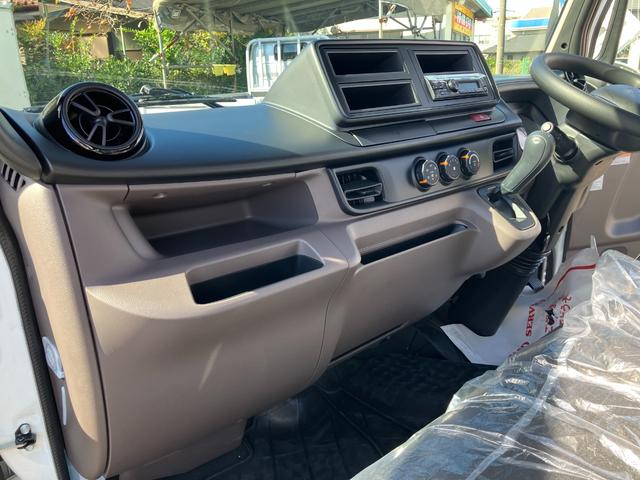 キャンター ロング全低床 積載1.5トン 6ATデュオニック2.0 登録済み未使用車 純正バックカメラ フル液晶メーター 衝突被害軽減ブレーキ スマートキー(28枚目)