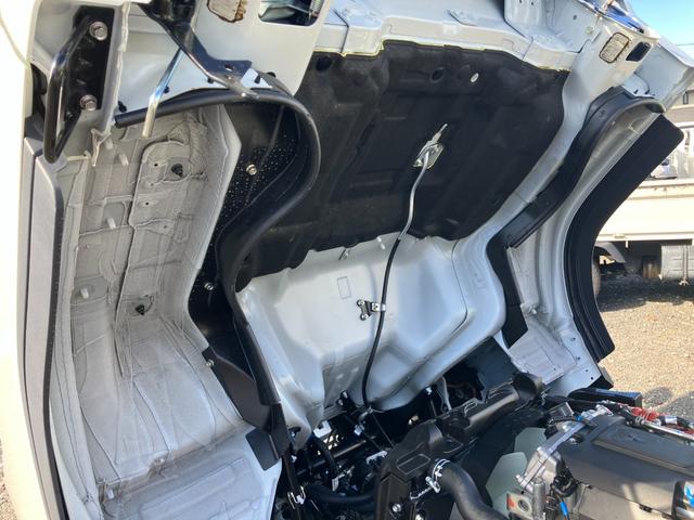 キャンター ロング全低床 積載1.5トン 6ATデュオニック2.0 登録済み未使用車 純正バックカメラ フル液晶メーター 衝突被害軽減ブレーキ スマートキー(41枚目)