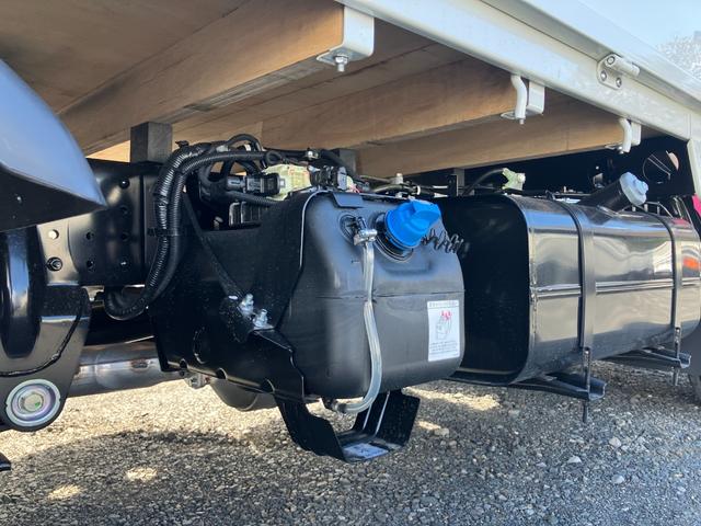 キャンター ロング全低床 積載1.5トン 6ATデュオニック2.0 登録済み未使用車 純正バックカメラ フル液晶メーター 衝突被害軽減ブレーキ スマートキー(43枚目)