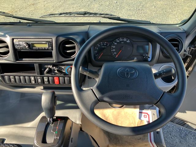 ダイナトラック 　積載１．２５トン　超低床６ＡＴ　スチールデッキ　登録済み未使用車　衝突被害軽減ブレーキ　ＬＥＤヘッドライト　バックカメラ　Ｂｌｕｅｔｏｏｔｈ連動ラジオ（8枚目）