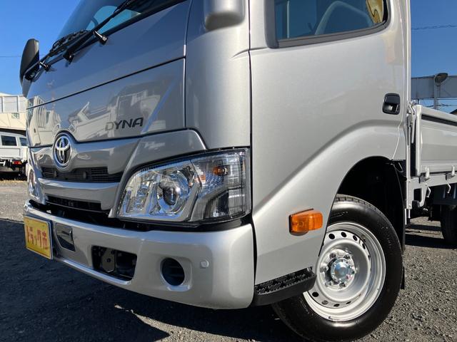 ダイナトラック 　積載１．２５トン　超低床６ＡＴ　スチールデッキ　登録済み未使用車　衝突被害軽減ブレーキ　ＬＥＤヘッドライト　バックカメラ　Ｂｌｕｅｔｏｏｔｈ連動ラジオ（9枚目）