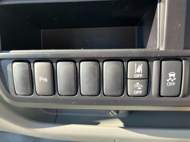 ダイナトラック 　積載１．２５トン　超低床６ＡＴ　スチールデッキ　登録済み未使用車　衝突被害軽減ブレーキ　ＬＥＤヘッドライト　バックカメラ　Ｂｌｕｅｔｏｏｔｈ連動ラジオ（34枚目）