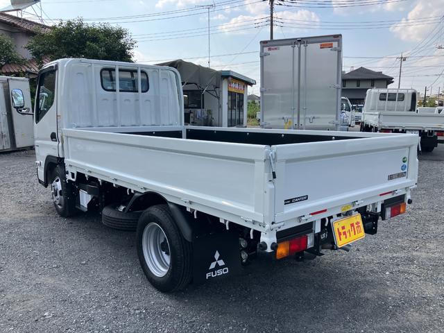 キャンター 　積載２トン　全低床６ＡＴ　登録済み未使用車　平ボディー１０尺　フル液晶メーター　衝突被害軽減ブレーキ　バックカメラ　スマートキー　ＬＥＤヘッドライト＆フォグランプ（20枚目）