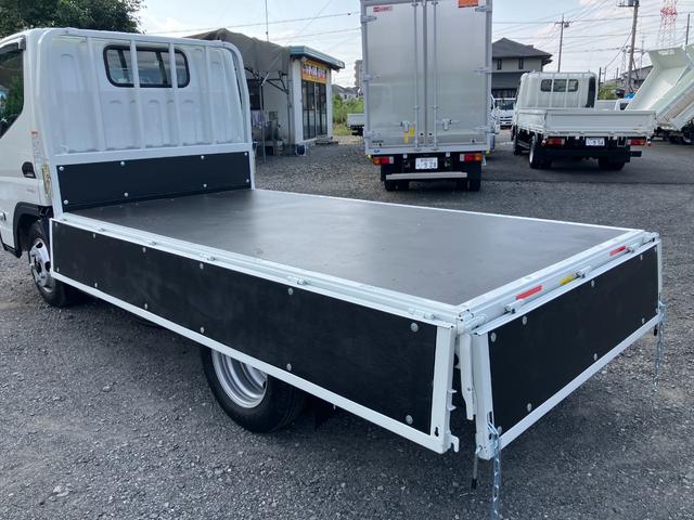 キャンター 　積載２トン　全低床６ＡＴ　登録済み未使用車　平ボディー１０尺　フル液晶メーター　衝突被害軽減ブレーキ　バックカメラ　スマートキー　ＬＥＤヘッドライト＆フォグランプ（23枚目）