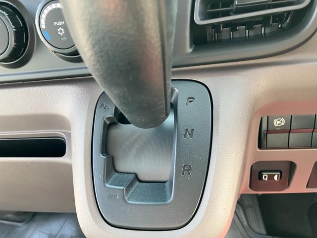 キャンター 　積載３トン　全低床垂直パワーゲート　６ＡＴデュオニック２．０　業務未使用　プラットホーム長１０００ｍｍ　最大昇降荷重６００ｋｇ　フル液晶メーターモデル（35枚目）