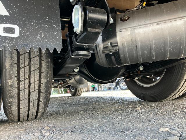 キャンター 　積載３トン　全低床垂直パワーゲート　６ＡＴデュオニック２．０　業務未使用　プラットホーム長１０００ｍｍ　最大昇降荷重６００ｋｇ　フル液晶メーターモデル（43枚目）