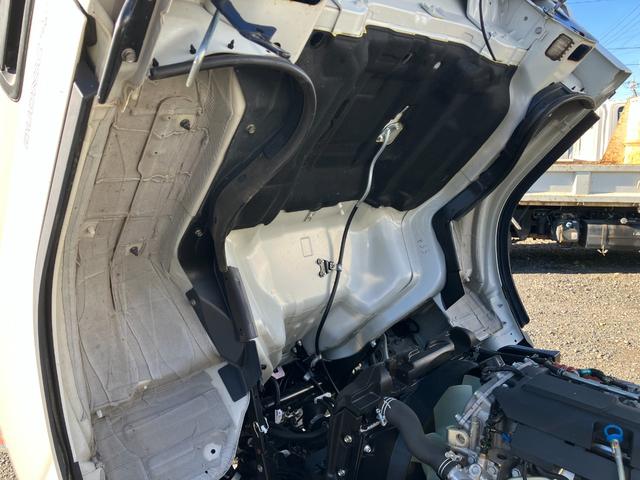 ＮＴ４５０アトラス 　積載２トン　全低床フルフラットロー　６ＡＴデュオニック２．０　キャンターＯＥＭ車　３Ｌディーゼルターボ　衝突被害軽減ブレーキ（38枚目）