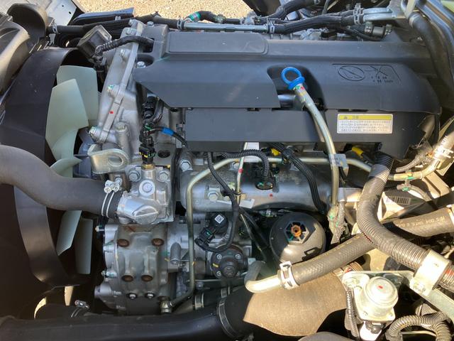 ＮＴ４５０アトラス 　積載２トン　全低床フルフラットロー　６ＡＴデュオニック２．０　キャンターＯＥＭ車　３Ｌディーゼルターボ　衝突被害軽減ブレーキ（39枚目）