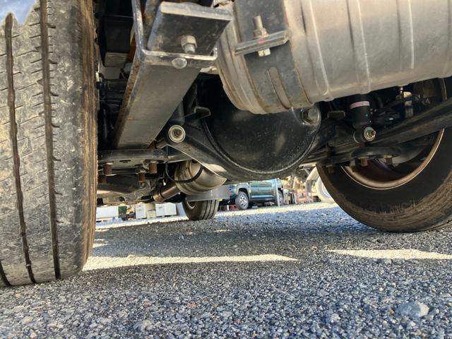 ＮＴ４５０アトラス 　積載２トン　全低床フルフラットロー　６ＡＴデュオニック２．０　キャンターＯＥＭ車　３Ｌディーゼルターボ　衝突被害軽減ブレーキ（42枚目）