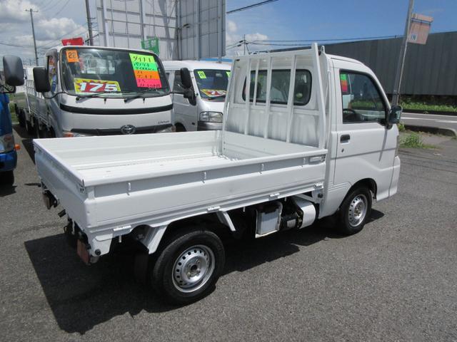 ハイゼットトラック ローダンプ　ダンプ　４ＷＤ　三方開き　エアコン　パワステ　Ｆ５速　３５０Ｋｇ積載（8枚目）