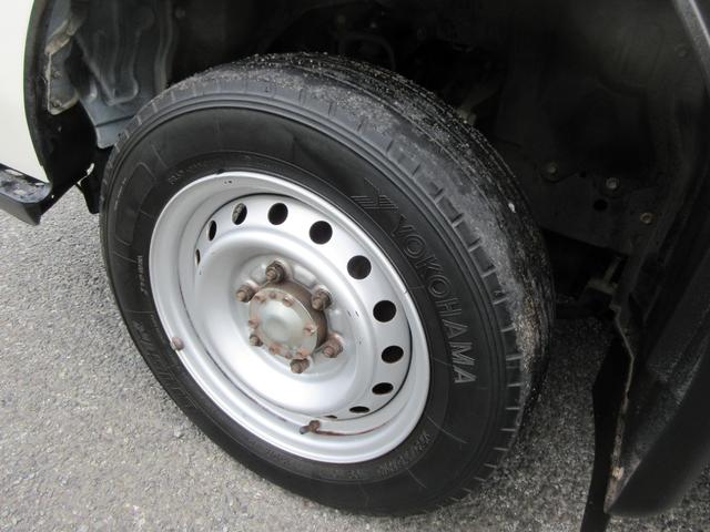 トヨエース ジャストロー　ジャストロー　低床　Ｗタイヤ　三方開き　オートマ　ＡＢＳ　Ｄ席エアバック　集中ドア　ＥＴＣ　社外ナビＴＶ　ワンセグ　荷台板張り　１４５０Ｋｇ積載（22枚目）