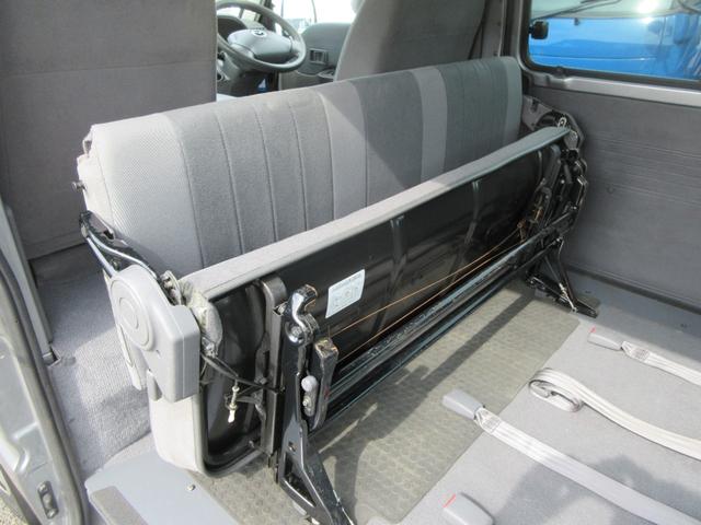 ボンゴバン ＧＬ　ＧＬ　５ドア　低床　オートマ　ＡＢＳ　Ｗエアバック　集中ドア　キーレス　ＥＴＣ　７５０Ｋｇ積載（18枚目）