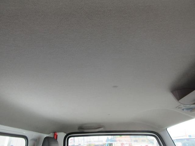 アトラストラック スーパーロー スーパーロー 低床 Wタイヤ 三方開き F5速 ABS D席エアバック 集中ドア ETC 左側電動格納ミラー スチールデッキ 1500Kg積載(17枚目)