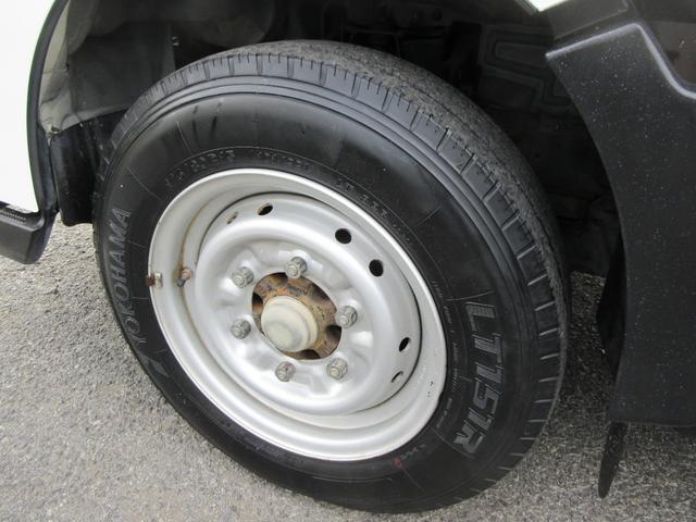 アトラストラック スーパーロー スーパーロー 低床 Wタイヤ 三方開き F5速 ABS D席エアバック 集中ドア ETC 左側電動格納ミラー スチールデッキ 1500Kg積載(22枚目)