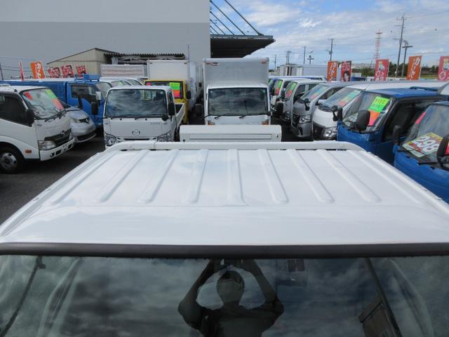 トヨエース フルジャストロー パワーゲート フルジャストロー 低床 Wタイヤ 三方開き F5速 D席エアバック 集中ドア ETC 荷台板張り 極東製600Kg型アームゲート 1500Kg積載(10枚目)