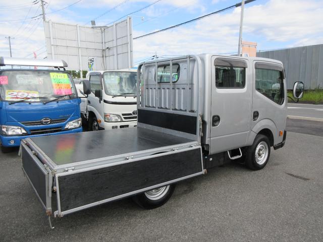 アトラストラック WキャブショートフルスーパーローDX Wキャブ 三方開き シングルタイヤ オートマ ABS D席エアバック 集中ドア キーレス ETC 左側電動格納ミラー 荷台板張り 1150Kg積載(22枚目)