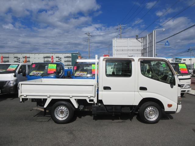 ダイナトラック Wキャブロングシングルジャストロ Wキャブ 三方開き シングルタイヤ F5速 D席エアバック 集中ドア 後席パワーウインドウ スチールデッキ 1000Kg積載(4枚目)