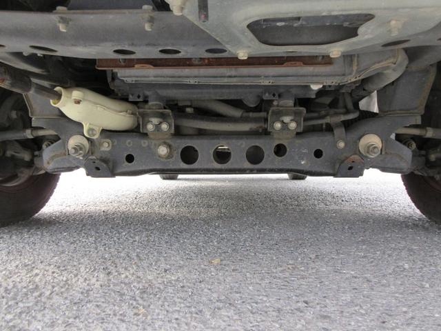 ダイナトラック Wキャブロングシングルジャストロ Wキャブ 三方開き シングルタイヤ F5速 D席エアバック 集中ドア 後席パワーウインドウ スチールデッキ 1000Kg積載(24枚目)