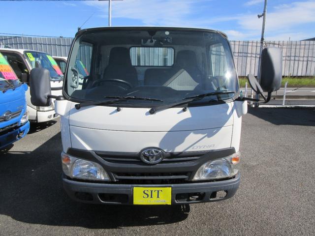 ダイナトラック フルジャストロー　フルジャストロー　Ｗタイヤ　三方開き　オートマ　ＡＢＳ　Ｄ席エアバック　集中ドア　ＥＴＣ　アイドリングストップ　社外ナビＴＶ　荷台板張り　２０００Ｋｇ積載（2枚目）