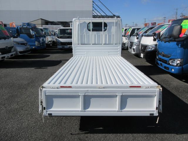 アトラストラック フルスーパーロー　フルスーパーロー　シングルタイヤ　三方開き　Ｆ５速　ＡＢＳ　Ｄ席エアバック　集中ドア　キーレス　ＥＴＣ　左側電動格納ミラー　スチールデッキ　１５００Ｋｇ積載（17枚目）