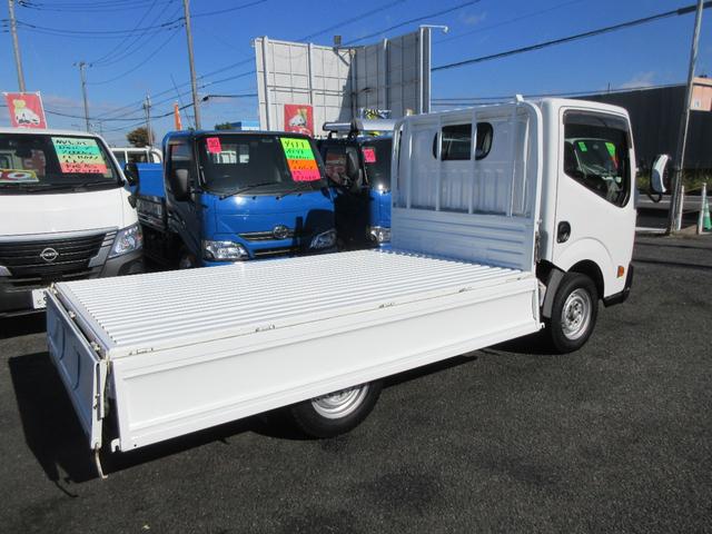 アトラストラック フルスーパーロー　フルスーパーロー　シングルタイヤ　三方開き　Ｆ５速　ＡＢＳ　Ｄ席エアバック　集中ドア　キーレス　ＥＴＣ　左側電動格納ミラー　スチールデッキ　１５００Ｋｇ積載（18枚目）