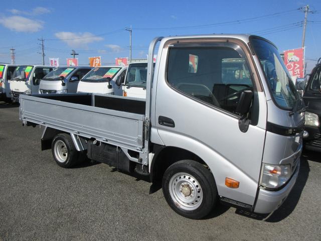 ダイナトラック ジャストロー　ジャストロー　低床　Ｗタイヤ　三方開き　Ｆ５速　ＡＢＳ　Ｗエアバッグ　集中ドア　ＥＴＣ　社外ナビＴＶ　フルセグ　荷台板張り　車両総重量３２８５Ｋｇ　１５００Ｋｇ積載（6枚目）