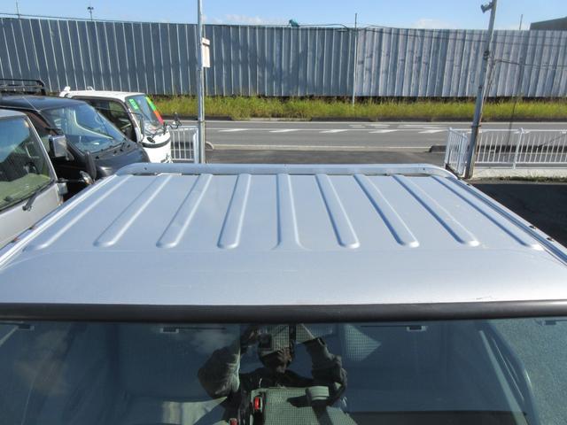 ダイナトラック ジャストロー　ジャストロー　低床　Ｗタイヤ　三方開き　Ｆ５速　ＡＢＳ　Ｗエアバッグ　集中ドア　ＥＴＣ　社外ナビＴＶ　フルセグ　荷台板張り　車両総重量３２８５Ｋｇ　１５００Ｋｇ積載（10枚目）