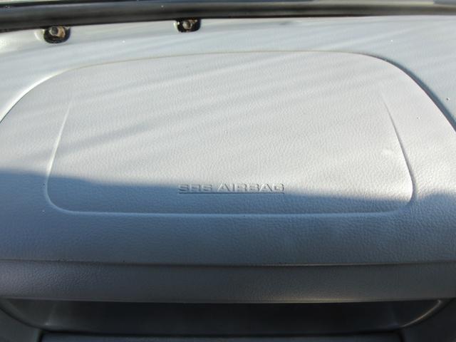 ダイナトラック ジャストロー　ジャストロー　低床　Ｗタイヤ　三方開き　Ｆ５速　ＡＢＳ　Ｗエアバッグ　集中ドア　ＥＴＣ　社外ナビＴＶ　フルセグ　荷台板張り　車両総重量３２８５Ｋｇ　１５００Ｋｇ積載（17枚目）