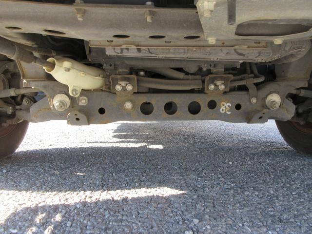 ダイナトラック ジャストロー　ジャストロー　低床　Ｗタイヤ　三方開き　Ｆ５速　ＡＢＳ　Ｗエアバッグ　集中ドア　ＥＴＣ　社外ナビＴＶ　フルセグ　荷台板張り　車両総重量３２８５Ｋｇ　１５００Ｋｇ積載（22枚目）