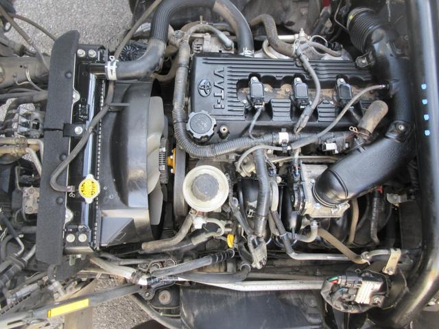 ダイナトラック ジャストロー　ジャストロー　低床　Ｗタイヤ　三方開き　Ｆ５速　ＡＢＳ　Ｗエアバッグ　集中ドア　ＥＴＣ　社外ナビＴＶ　フルセグ　荷台板張り　車両総重量３２８５Ｋｇ　１５００Ｋｇ積載（26枚目）