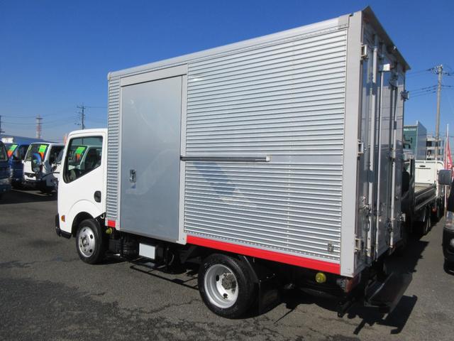 アトラストラック フルスーパーロー　アルミバン　フルスーパーロー　Ｗタイヤ　Ｆ６速　ＡＢＳ　Ｄ席エアバッグ　集中ドア　キーレス　ＥＴＣ　左側電動格納ミラー　バックモニター　荷箱３枚扉　荷箱サイドドア　荷箱内寸高さ１９０幅１７８長さ３１５（9枚目）