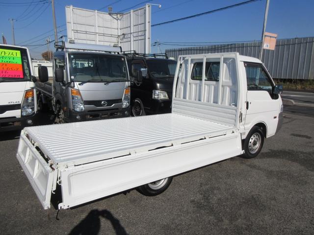 バネットトラック ロングスーパーローＤＸ　ＤＸ　スーパーロー　ロング　低床　Ｗタイヤ　三方開き　オートマ　Ｄ席エアバッグ　集中ドア　ワンオーナー　スチールデッキ　１０００Ｋｇ積載（18枚目）