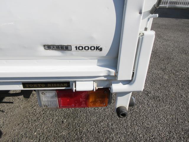 バネットトラック ロングスーパーローＤＸ　ＤＸ　スーパーロー　ロング　低床　Ｗタイヤ　三方開き　オートマ　Ｄ席エアバッグ　集中ドア　ワンオーナー　スチールデッキ　１０００Ｋｇ積載（23枚目）