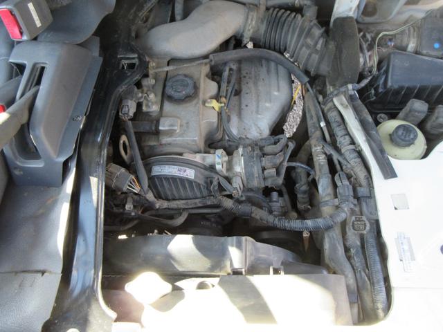 バネットトラック ロングスーパーローＤＸ　ＤＸ　スーパーロー　ロング　低床　Ｗタイヤ　三方開き　オートマ　Ｄ席エアバッグ　集中ドア　ワンオーナー　スチールデッキ　１０００Ｋｇ積載（24枚目）