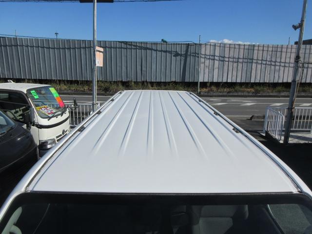 ＮＶ３５０キャラバンバン ロングＤＸ　ＤＸ　低床　３人乗り　オートマ　ＡＢＳ　Ｄ席エアバッグ　集中ドア　キーレス　１２５０Ｋｇ積載（10枚目）