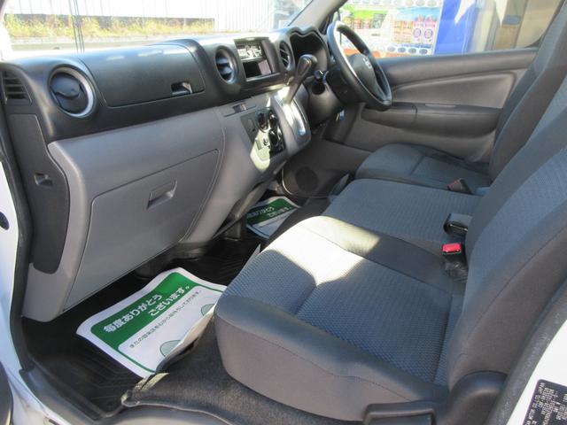 ＮＶ３５０キャラバンバン ロングＤＸ　ＤＸ　低床　３人乗り　オートマ　ＡＢＳ　Ｄ席エアバッグ　集中ドア　キーレス　１２５０Ｋｇ積載（12枚目）