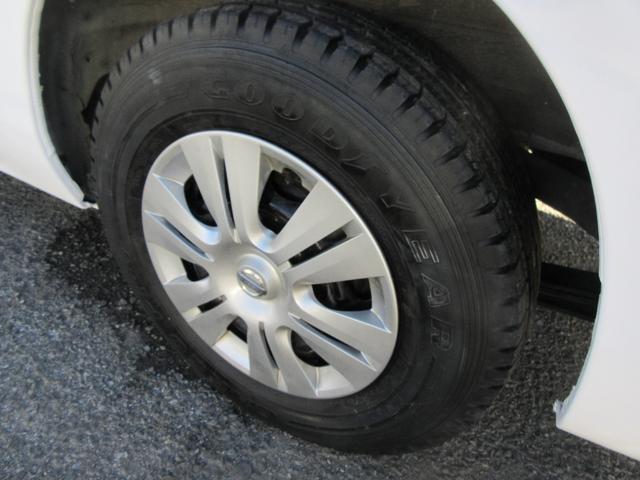 ＮＶ３５０キャラバンバン ロングＤＸ　ＤＸ　低床　３人乗り　オートマ　ＡＢＳ　Ｄ席エアバッグ　集中ドア　キーレス　１２５０Ｋｇ積載（23枚目）