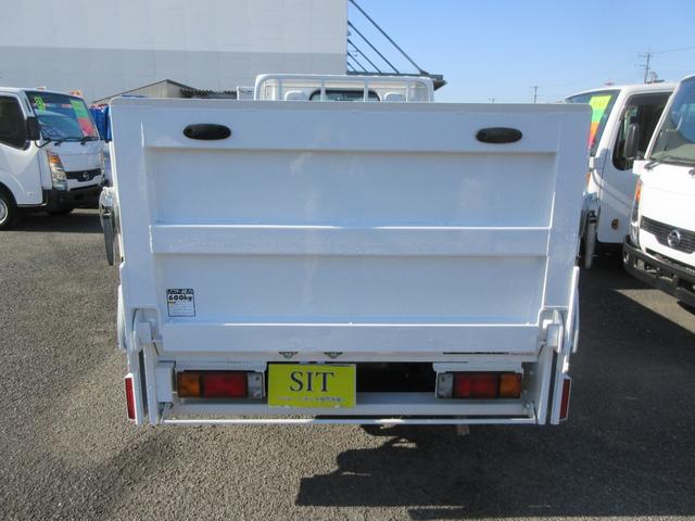 アトラストラック フルスーパーロー　パワーゲート　フルスーパーロー　低床　Ｗタイヤ　オートマ　ＡＢＳ　Ｗエアバッグ　集中ドア　キーレス　ＥＴＣ　左電格ミラー　荷台板張り　トヨタ車体６００Ｋｇ型垂直ゲート　１５００Ｋｇ積載（3枚目）
