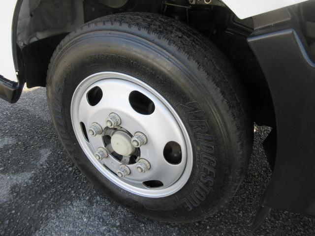 アトラストラック フルスーパーロー　パワーゲート　フルスーパーロー　低床　Ｗタイヤ　オートマ　ＡＢＳ　Ｗエアバッグ　集中ドア　キーレス　ＥＴＣ　左電格ミラー　荷台板張り　トヨタ車体６００Ｋｇ型垂直ゲート　１５００Ｋｇ積載（27枚目）