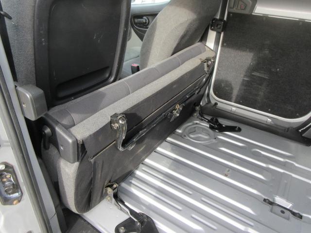 ＮＶ２００バネットバン ＶＸ　ＶＸ　５ドア　オートマ　ＡＢＳ　Ｄ席エアバッグ　集中ドア　キーレス　ルーフキャリア　６００Ｋｇ積載（17枚目）