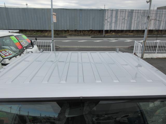 アトラストラック フルスーパーロー　フルスーパーロー　シングルタイヤ　三方開き　オートマ　ＡＢＳ　Ｄ席エアバッグ　集中ドア　キーレス　ＥＴＣ　左電格ミラー　荷台板張り　車両総重量３３０５Ｋｇ　１５００Ｋｇ積載（10枚目）