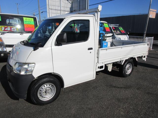 タウンエーストラック ＤＸ　ＤＸ　クレーン　オートマ　三方開き　シングルタイヤ　ＡＢＳ　Ｗエアバッグ　ＥＴＣ　純正ナビ　タダノ製油圧式クレーン吊り上げ荷重４９０Ｋｇ　８００Ｋｇ積載（7枚目）