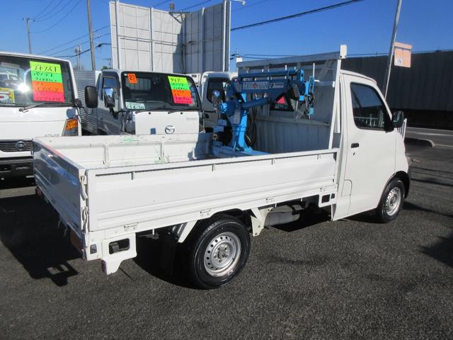 タウンエーストラック ＤＸ　ＤＸ　クレーン　オートマ　三方開き　シングルタイヤ　ＡＢＳ　Ｗエアバッグ　ＥＴＣ　純正ナビ　タダノ製油圧式クレーン吊り上げ荷重４９０Ｋｇ　８００Ｋｇ積載（8枚目）