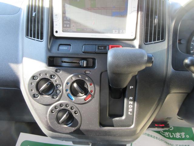 タウンエーストラック ＤＸ　ＤＸ　クレーン　オートマ　三方開き　シングルタイヤ　ＡＢＳ　Ｗエアバッグ　ＥＴＣ　純正ナビ　タダノ製油圧式クレーン吊り上げ荷重４９０Ｋｇ　８００Ｋｇ積載（16枚目）