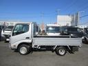 ダイナトラック ジャストロー　ジャストロー　低床　Ｗタイヤ　三方開き　Ｆ５速　ＡＢＳ　Ｗエアバッグ　集中ドア　ＥＴＣ　社外ナビＴＶ　フルセグ　荷台板張り　車両総重量３２８５Ｋｇ　１５００Ｋｇ積載（5枚目）