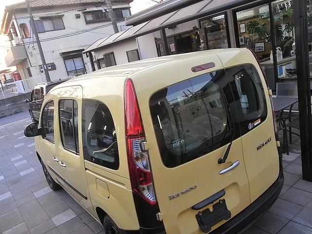 カングー ゼン　バンパーミラーモールラプター塗装仕上げ済　ナビ　ＴＶ　バックカメラ　Ｂｌｕｅｔｏｏｔｈ　ＥＴＣ　純正ホイールスタッドレス付き　禁煙車（46枚目）