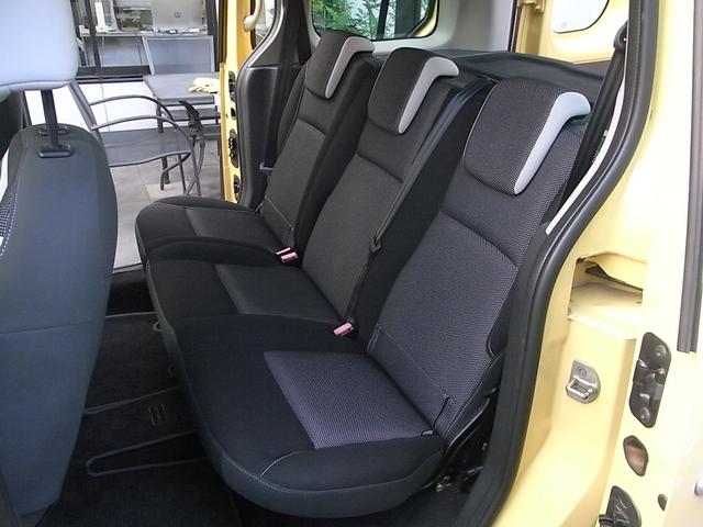 カングー ゼン　ナビ　フルセグＴＶ　Ｂｌｕｅｔｏｏｔｈ　バックカメラ　ドラレコ　ＥＴＣ　ワンオーナー　禁煙車（31枚目）